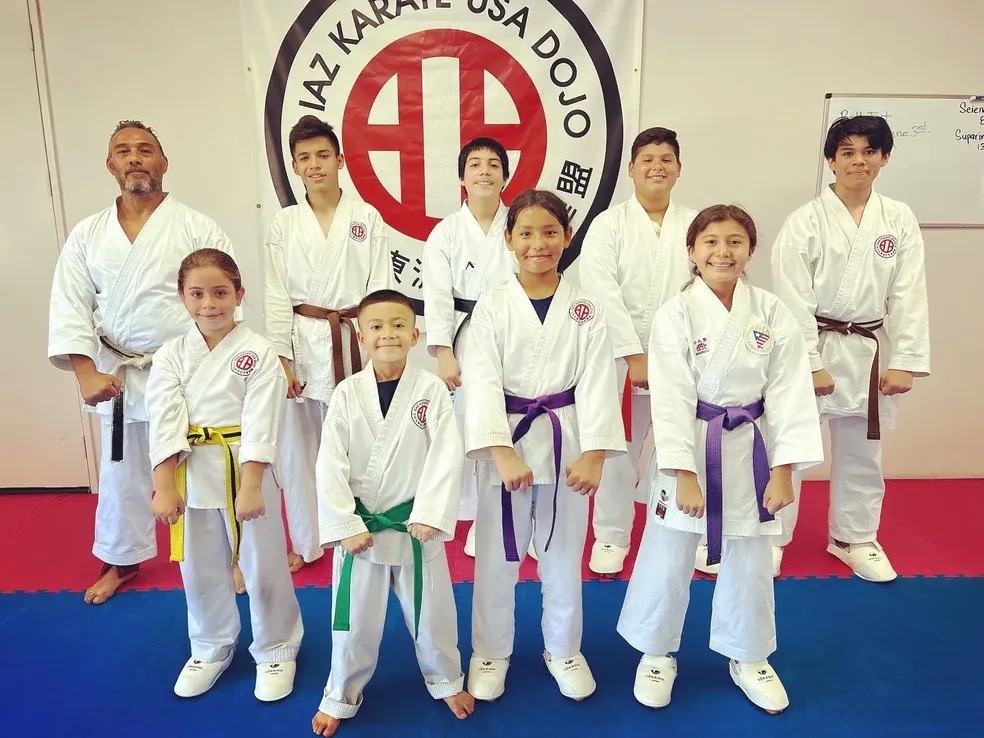 students and sensei class photo